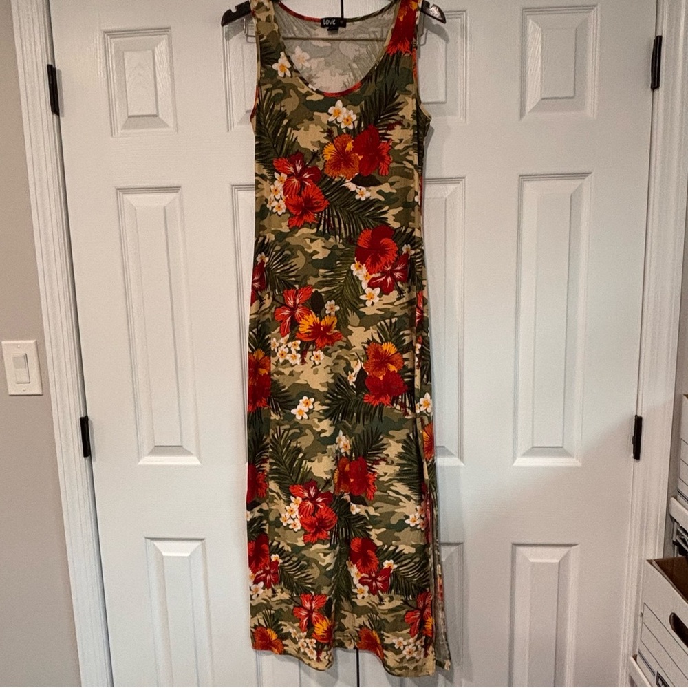 LOVE Tropical Floral Sleeveless Maxi Dress - Hunter Green & Red Size Large
